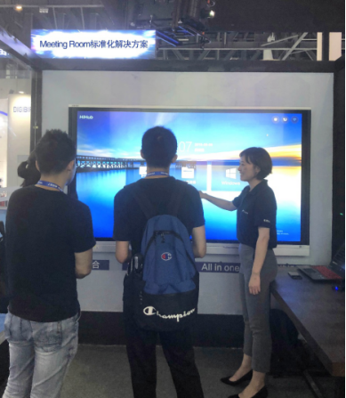 鸿合携手NEC闪耀成都InfoComm，演绎商显革新！