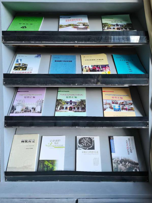 点燃读书热情 创建书香校园——安庆二中图书馆