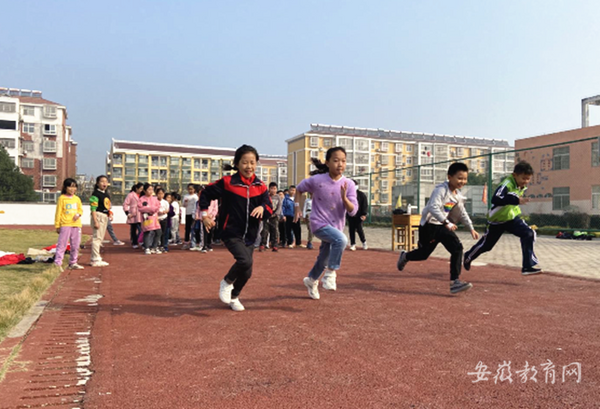 安徽庐江县加强中小学生体质管理推动学校体育改革发展