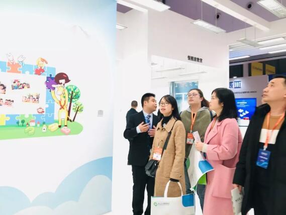 繼續好光之道征程 立達信教育照明同登四川、湖北展會