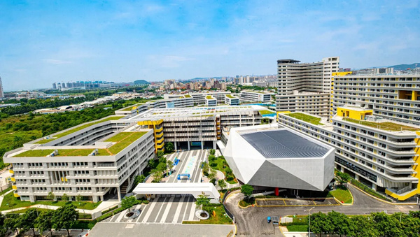 itc保伦股份助力华南师范大学附属中学东莞长安学校打造东莞教育标杆！