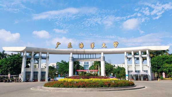 itc保倫電子攜手廣東海洋大學打造開放共享，協作高效的未來會議室！