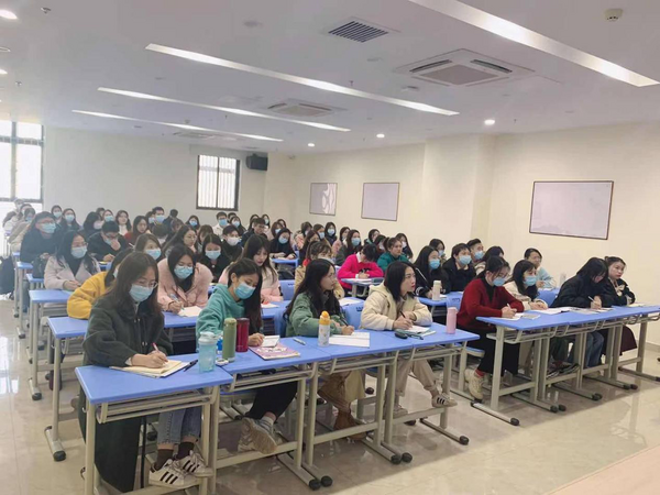 治学严谨，培优立标，广州思考乐打造高质量教师团队