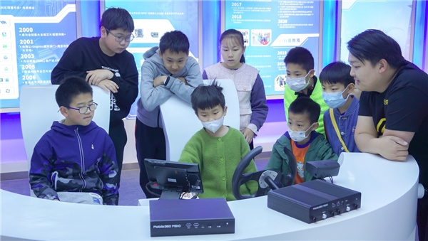 威盛·未来科技馆，为孩子的梦想插上AI翅膀！