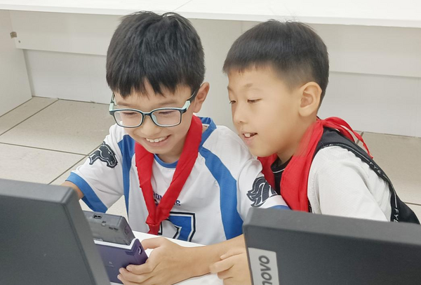 開學第一課，威盛創造栗將人工智能帶進鄭州航空港區