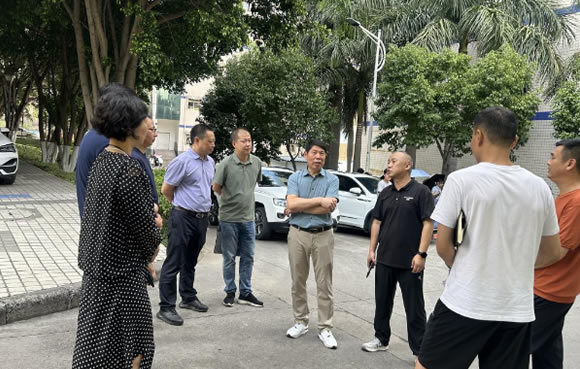 攀枝花學院副校長朱云生帶隊開展校園安全檢查