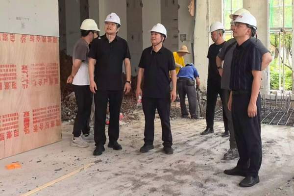 湖北美术学院藏龙岛校区组织2025年暑期校园施工安全生产及消防安全隐患排查