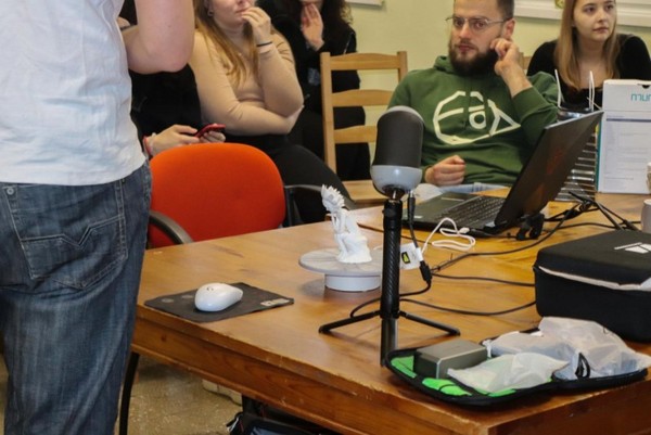 積木易搭出海品牌3DMakerpro贊助國際學生團體議會活動,3D掃描技術幫助學生打開3D創作新世界