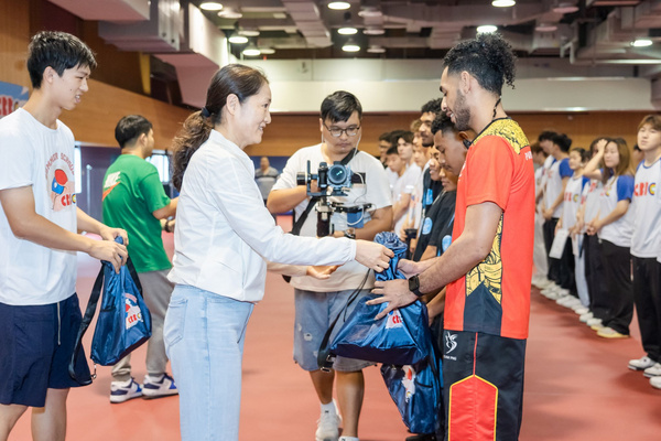 中国乒乓球学院巴布亚新几内亚训练中心训练营暨2024年上海暑期学校（乒乓球项目）顺利开营