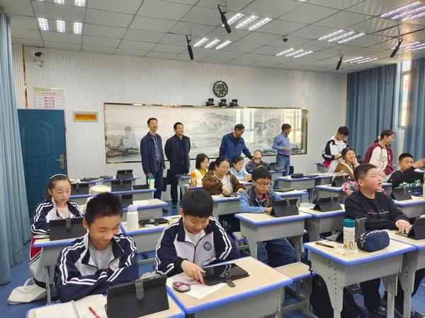 安徽六安市開展中小學市級統籌智慧學校建設項目管理專項行動檢查