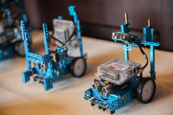 2020數字中國創新大賽機器人賽道青少年組作品評審會順利召開!