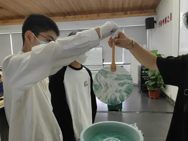紅門路學校師生在2024城市中小學科學教育合作發展大會進行精彩展示