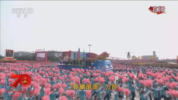 國人服飾——立足傳統求創新，鑄就品牌多“時裳”