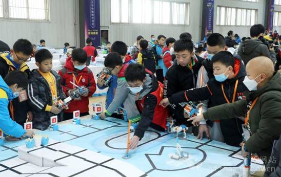 陕西省中小学电脑制作活动机器人人工智能省级决赛举办
