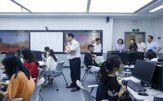 陕西省首个师范类专业二级认证通过教育部专家组现场考查